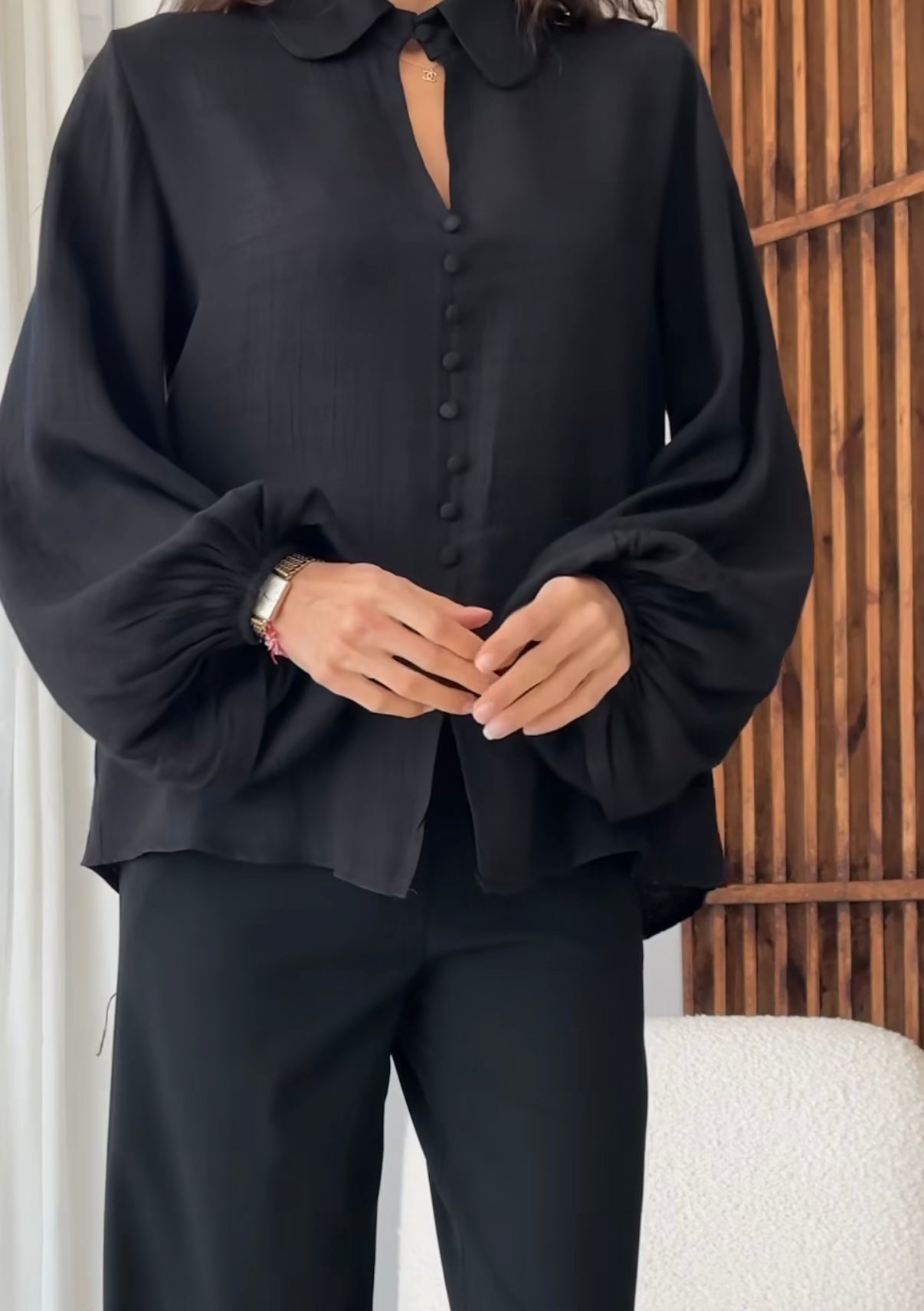 The Flowy Buttoned Blouse