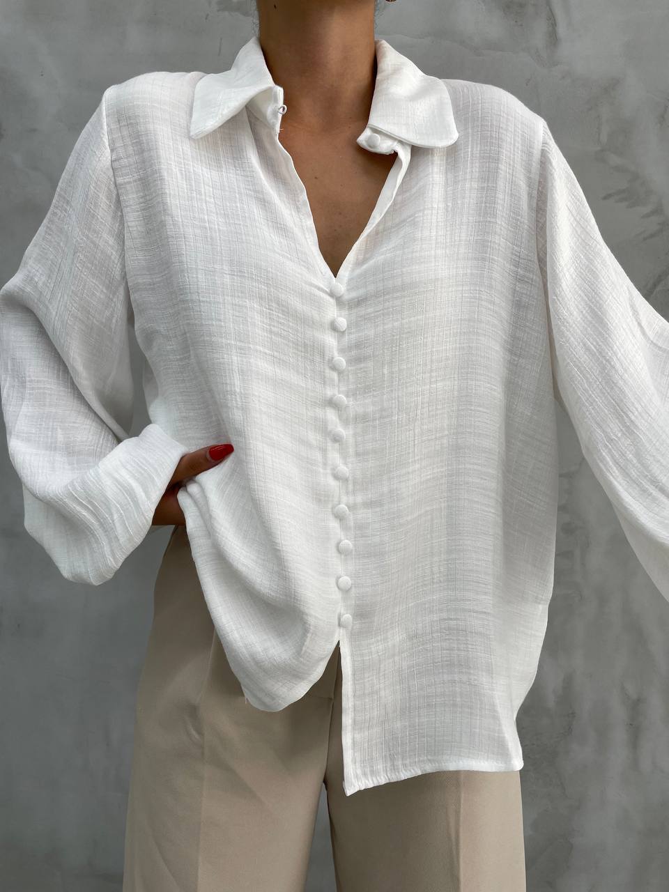 The Flowy Buttoned Blouse